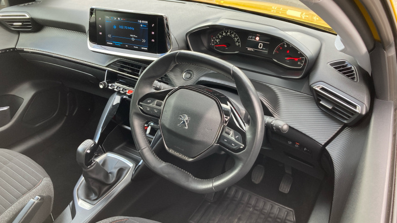 Peugeot 208 1.2 PureTech Active Premium 5dr Petrol Hatchback